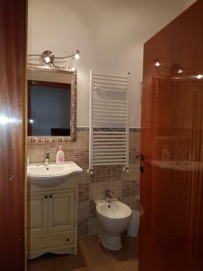 Antica Casa Di Famiglia Hotel Castiglione del Lago Ngoại thất bức ảnh