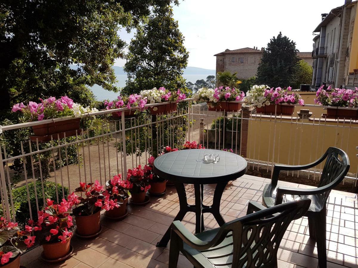 Antica Casa Di Famiglia Hotel Castiglione del Lago Ngoại thất bức ảnh